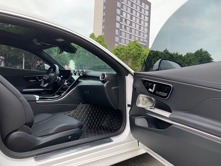 Mercedes-Benz CLE Class 2025 #15 Mercedes-Benz CLE Class 2025 car image #15