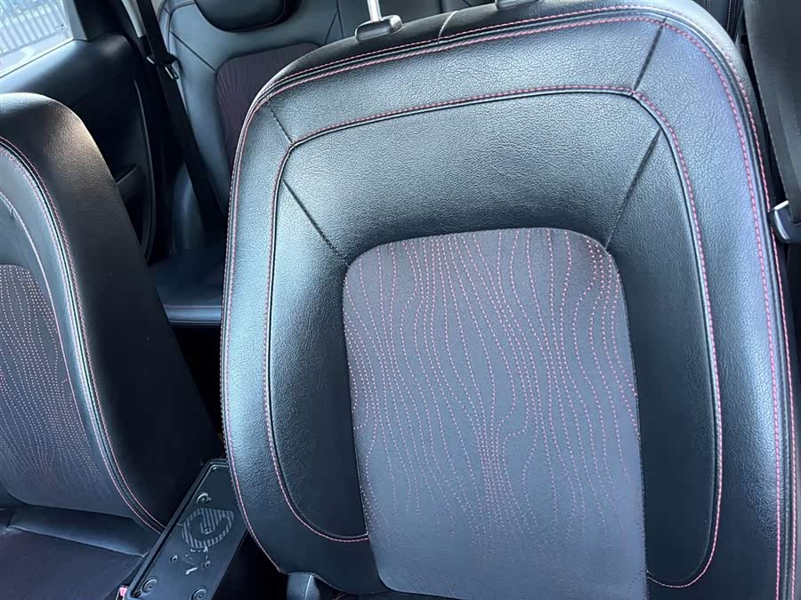 Great Wall M4 2013 car image #15