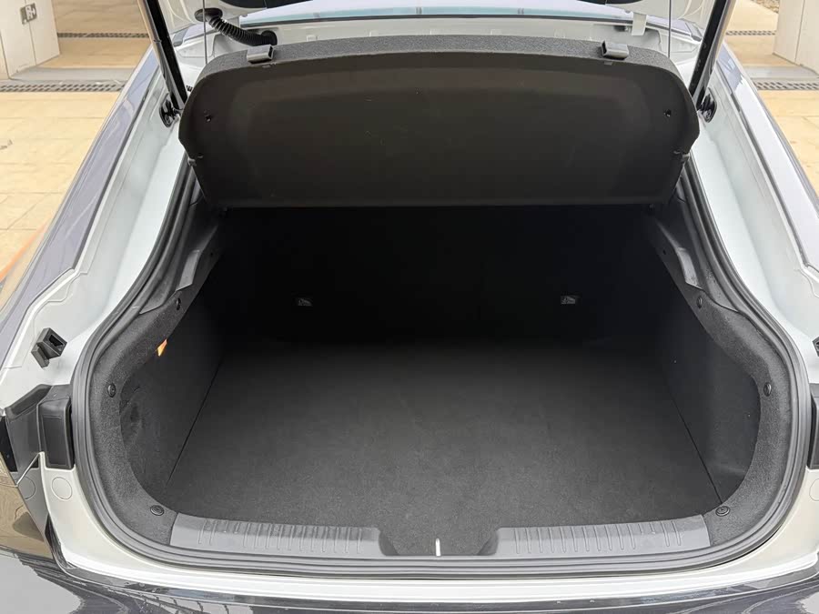 Changan UNI-V iDD 2024 #15 Changan UNI-V iDD 2024 car image #15