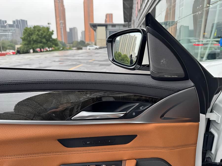 BMW 6 Series GT 2019 car image #15