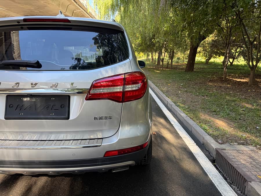 Haval H8 2015 car image #15