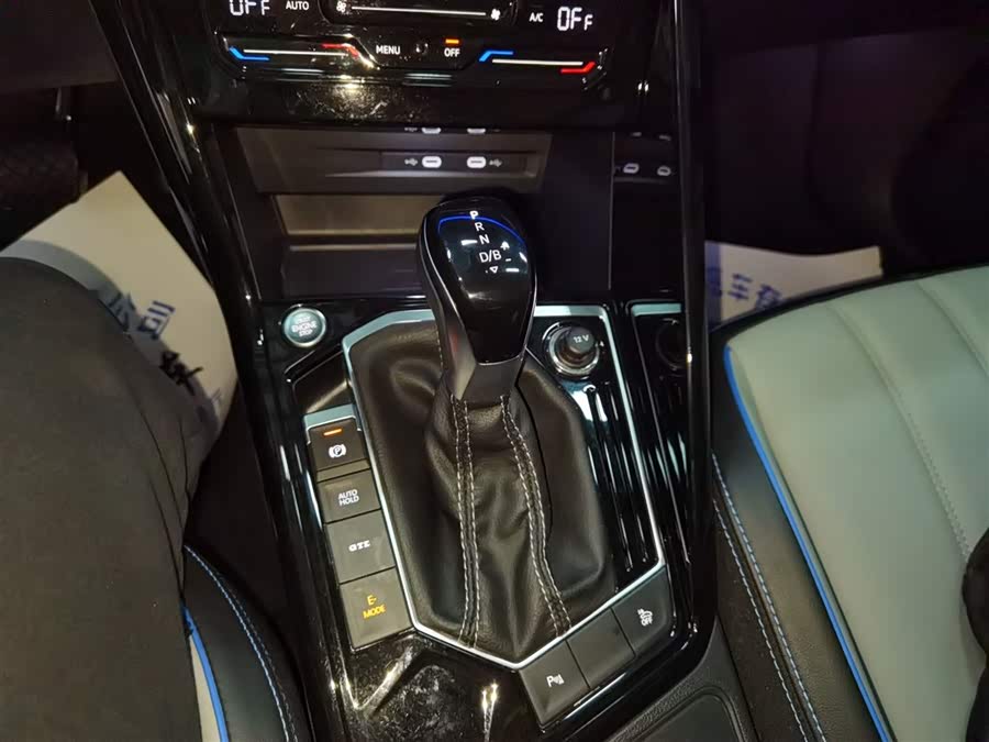 Volkswagen Tayron GTE 2023 #15 Volkswagen Tayron GTE 2023 car image #15