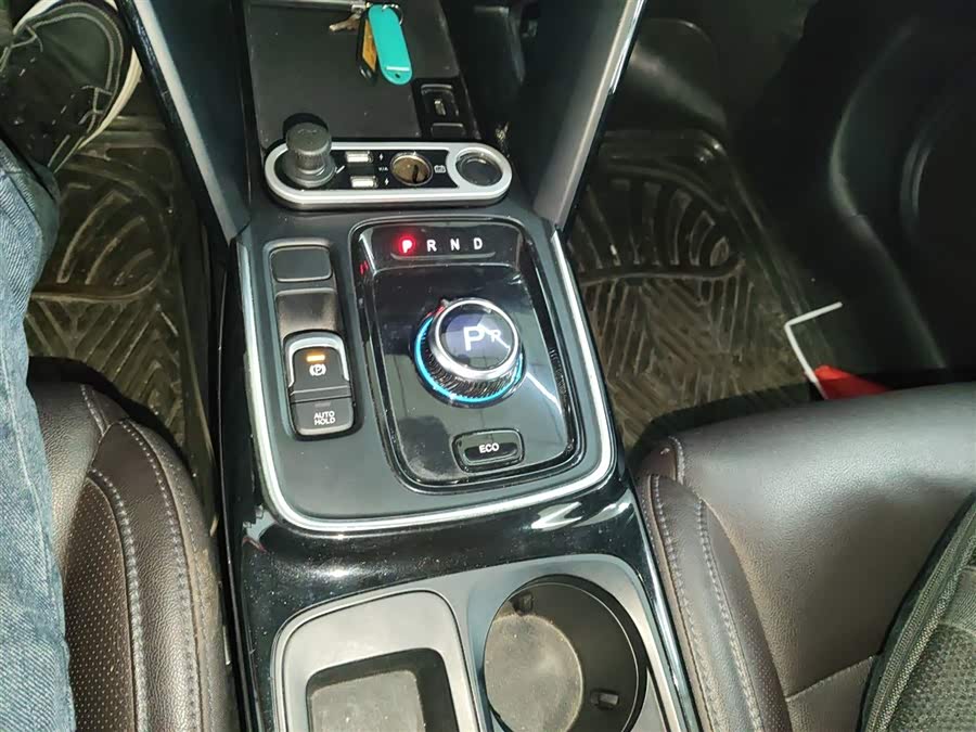 GAC ix4 2018 #15 GAC ix4 2018 car image #15