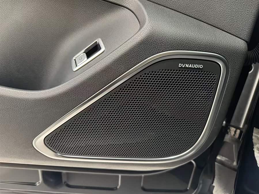 HongQi HS7 PHEV 2024 صورة سيارة #15