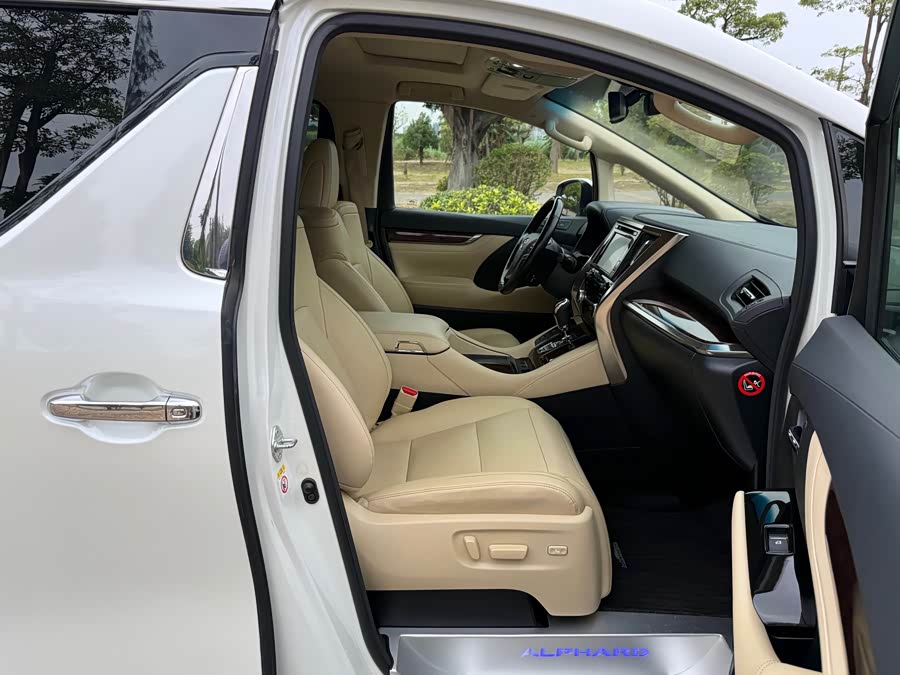 丰田 埃尔法 2018 汽车图片 #15