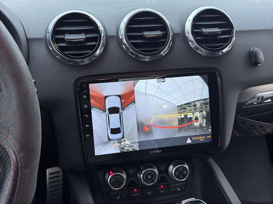 Audi TT 2015 car image #15