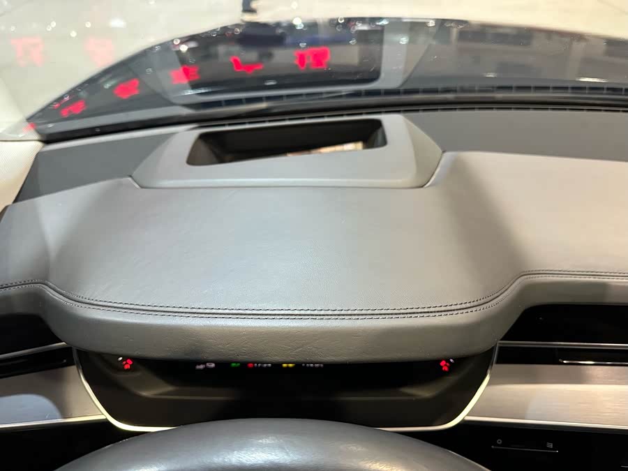 Audi A8 New Energy 2022 immagine di auto #15