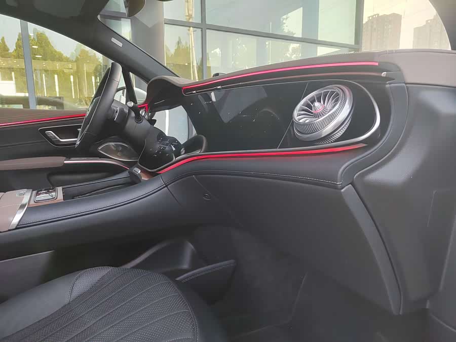 Mercedes-Benz EQS SUV 2025 #15 Mercedes-Benz EQS SUV 2025 car image #15