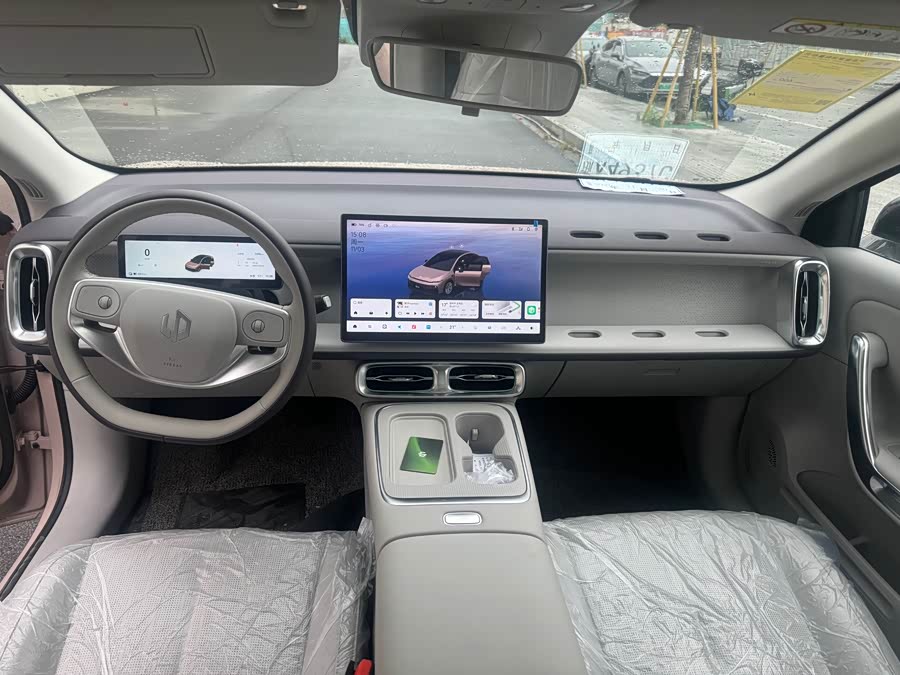 零跑汽车 零跑B01 2025 汽车图片 #15