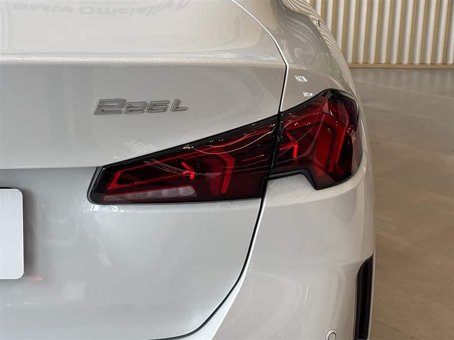 BMW 2 Series car image #15