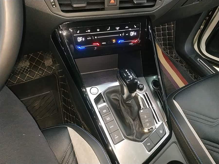 Volkswagen Tayron GTE 2020 #15 Volkswagen Tayron GTE 2020 car image #15