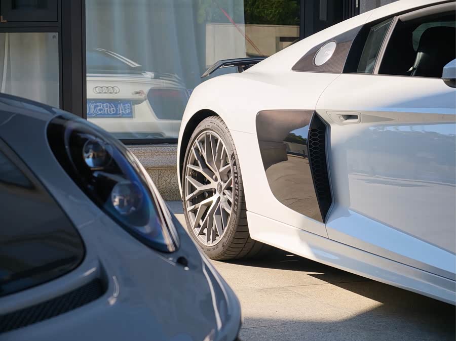 Audi R8 2017 immagine di auto #15