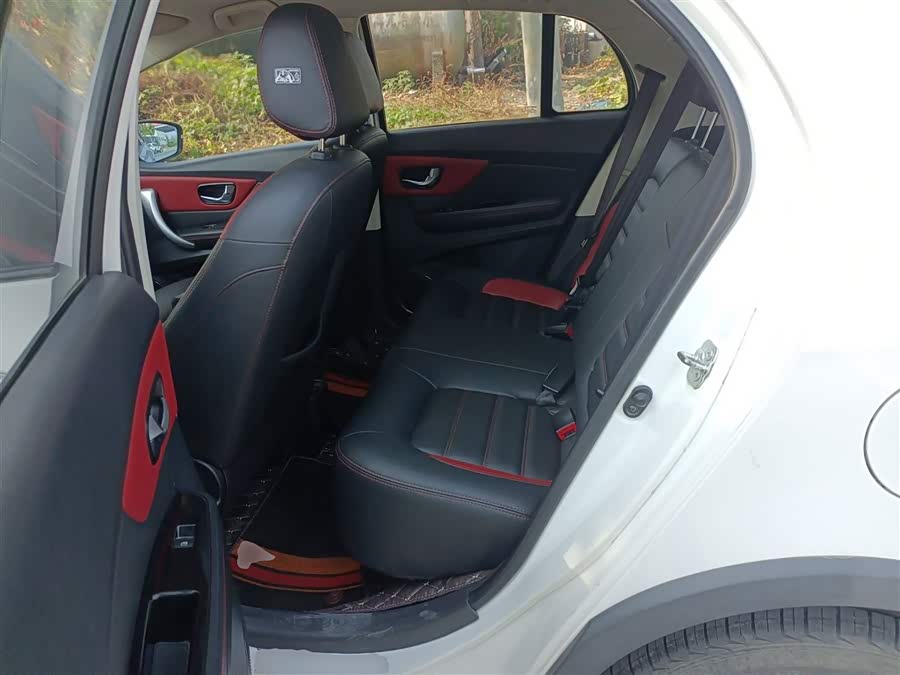 Haval H1 2015 изображение автомобиля #15