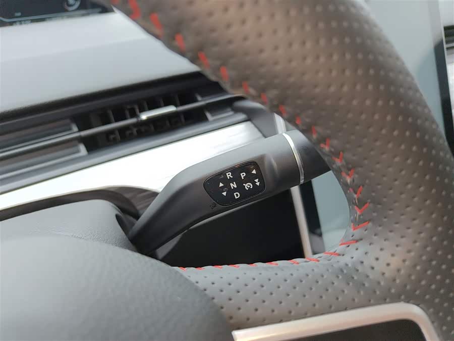 哪吒汽车 哪吒AYA 2024 汽车图片 #15