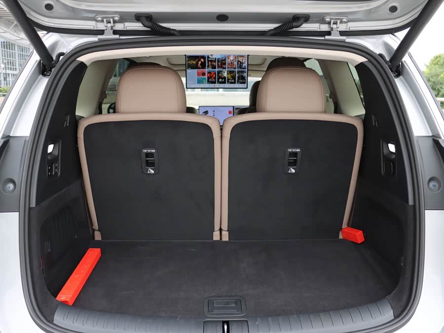 Li i8 2025 изображение автомобиля #15