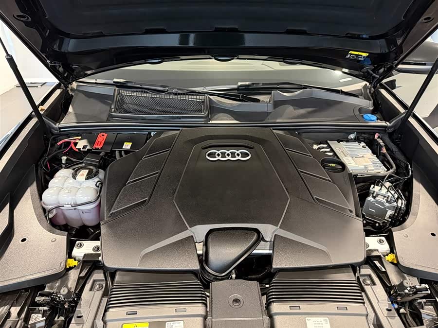 Audi Q8 2022 #15 Audi Q8 2022 car image #15