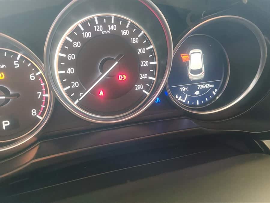 Mazda CX-8 2019 immagine di auto #15