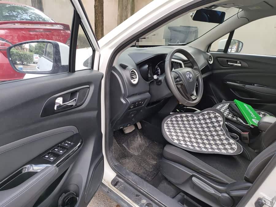 Changan CS15 EV 2018 #15 Changan CS15 EV 2018 imagen de coche #15