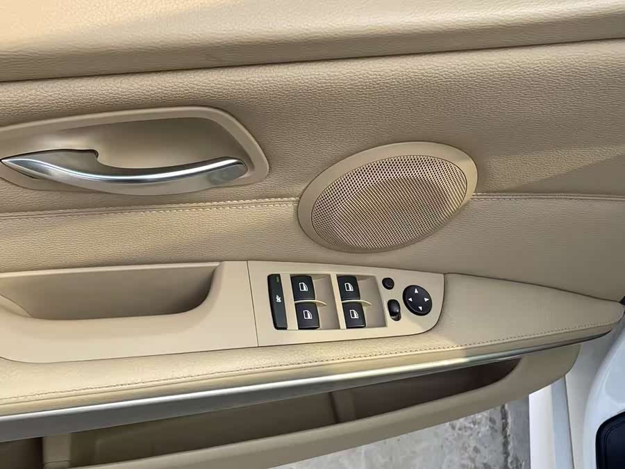 BMW 3 Series (Imported) 2012 #15 BMW 3 Series (Imported) 2012 car image #15