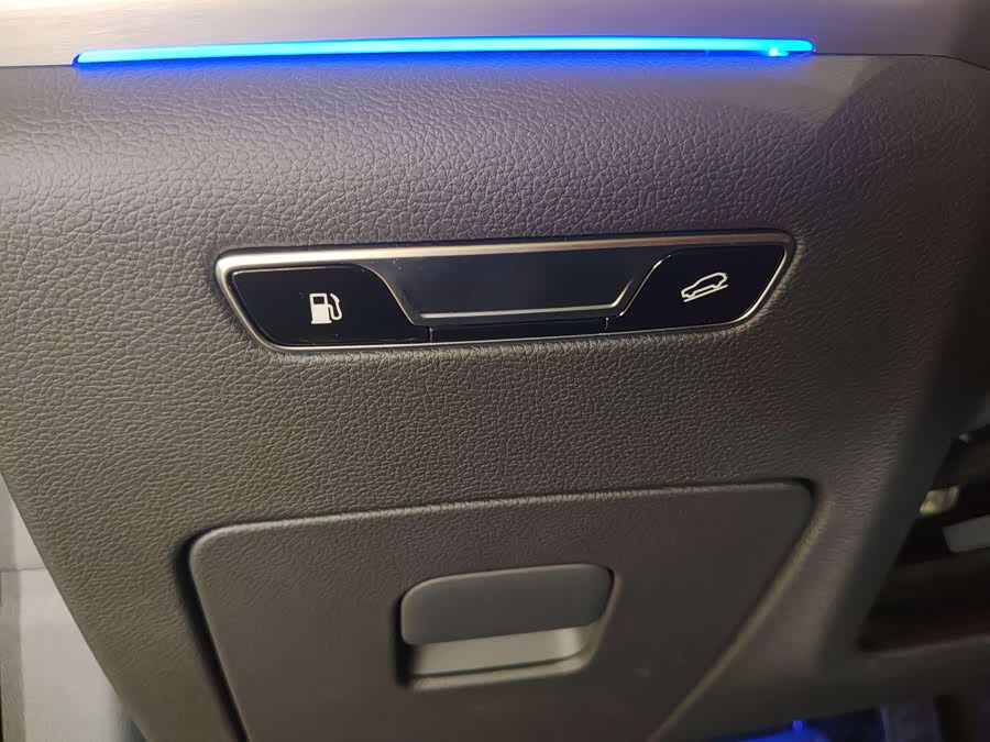 HongQi HS7 PHEV 2024 #15 HongQi HS7 PHEV 2024 car image #15