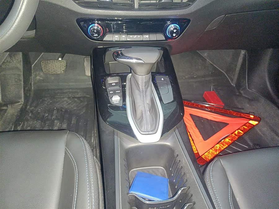 Chevrolet Charm 2024 car image #15