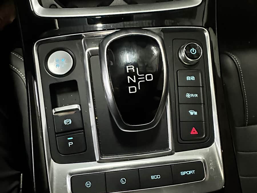 BYD Qin Pro New Energy 2019 #15 BYD Qin Pro New Energy 2019 car image #15