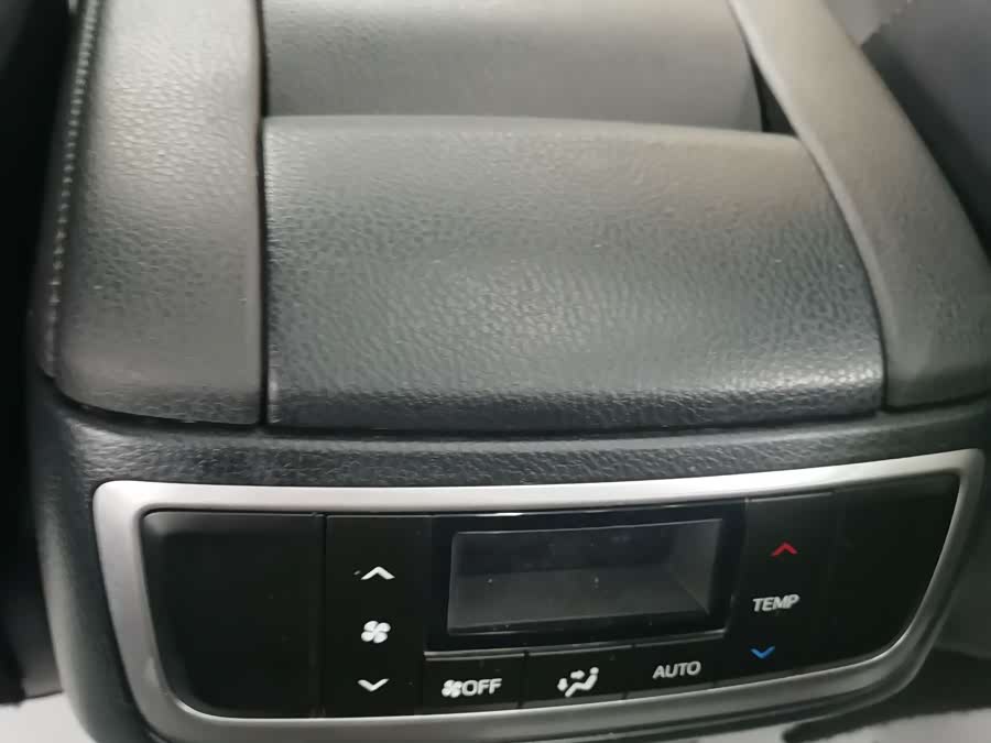 Toyota Highlander 2017 car image #15