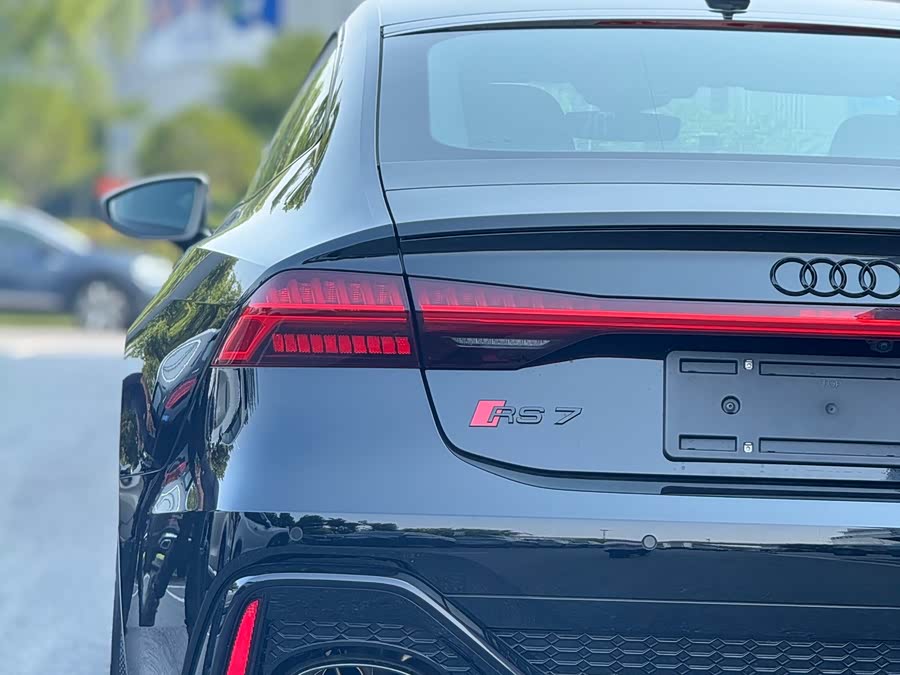 Audi RS 7 2025 car image #15