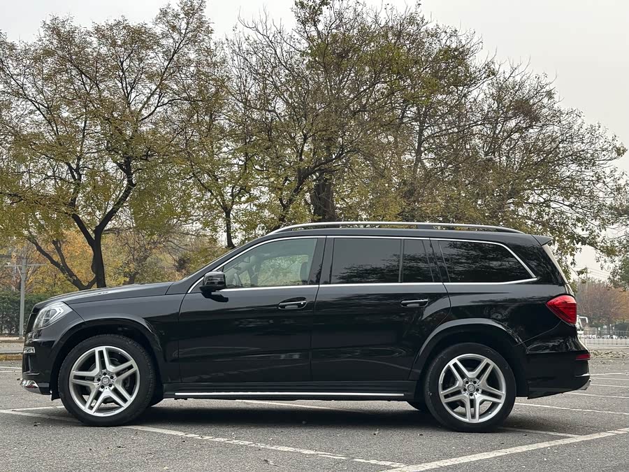 Mercedes-Benz GL Class 2015 car image #15