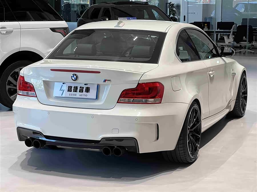 BMW 1 Series M 2012 car image #15