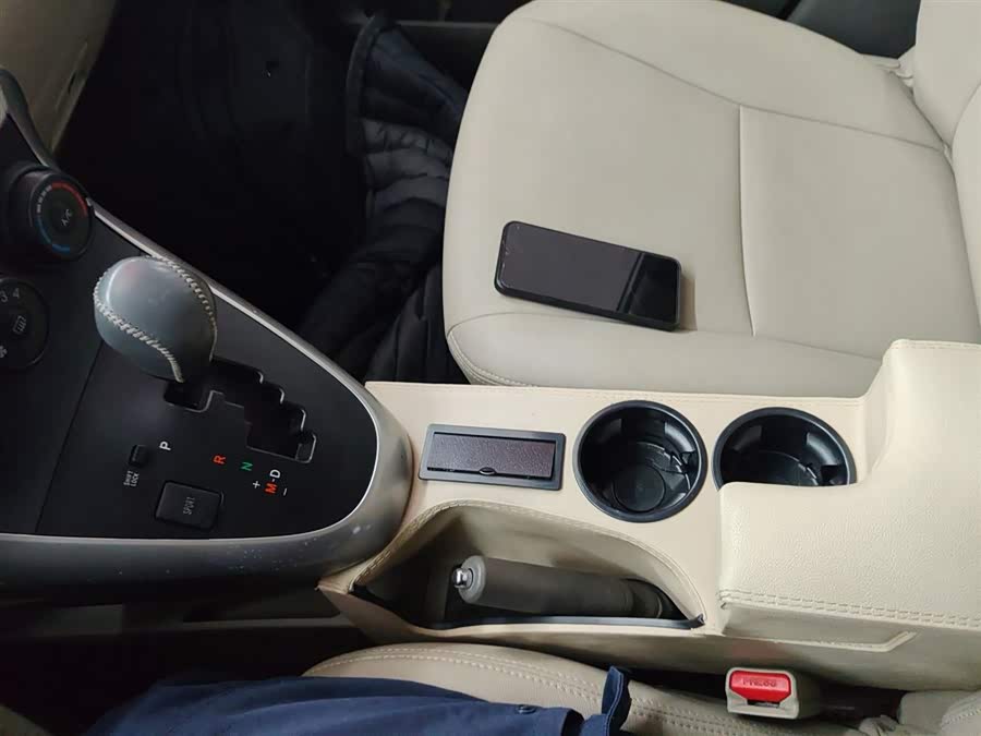 Toyota Reiz 2016 #15 Toyota Reiz 2016 immagine di auto #15