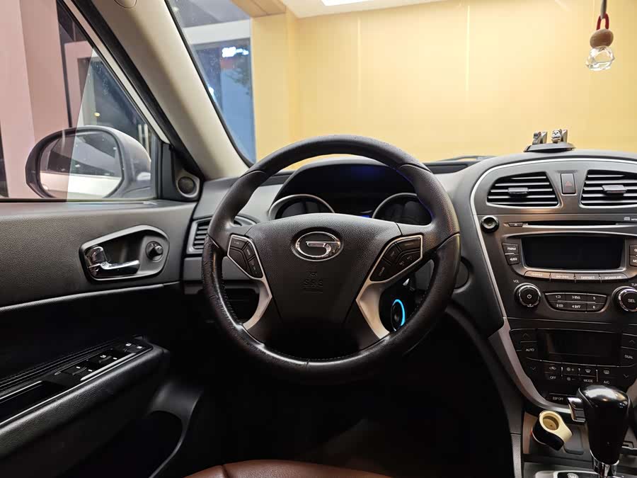 GAC Trumpchi GS5 2014 car image #15