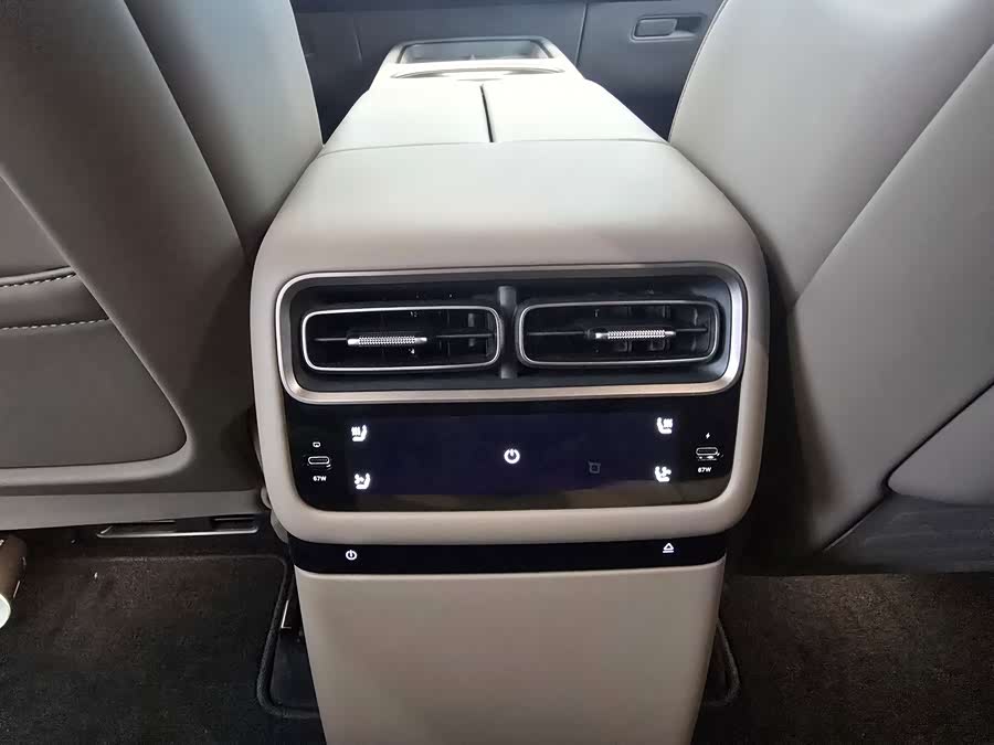 理想汽车 理想i6 2025 汽车图片 #15