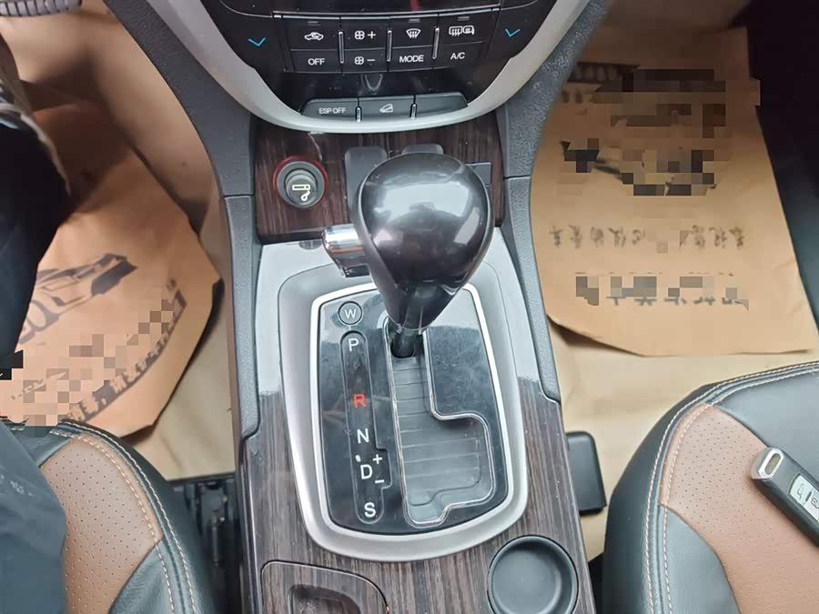 GAC Trumpchi GS5 Super 2015 car image #15