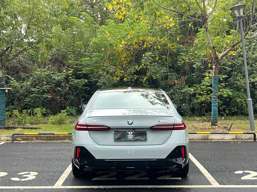 BMW i5 M60 2025 immagine di auto #15