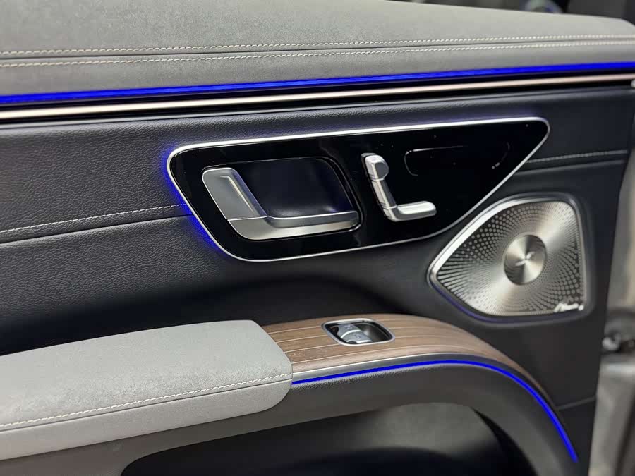 Mercedes-Benz EQS SUV 2023 #15 Mercedes-Benz EQS SUV 2023 car image #15