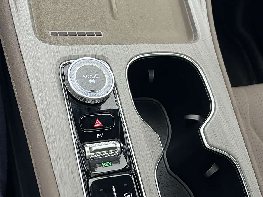 Chery Tiggo8 PLUS C-DM 2024 #15 Chery Tiggo8 PLUS C-DM 2024 car image #15