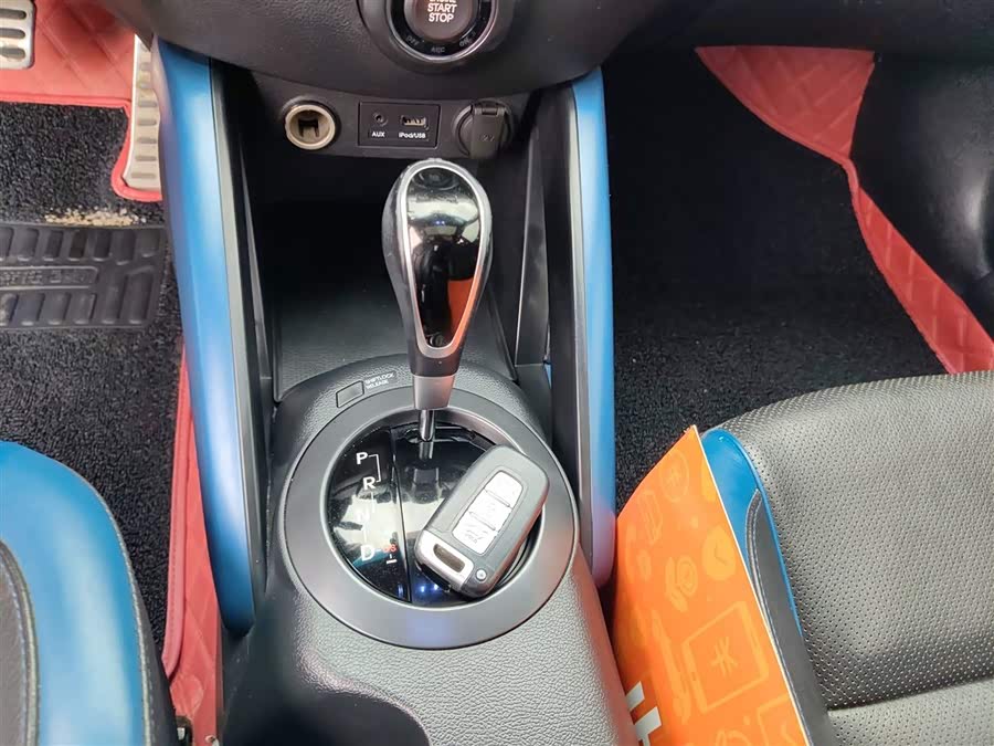 Hyundai Veloster 2014 #15 Hyundai Veloster 2014 car image #15