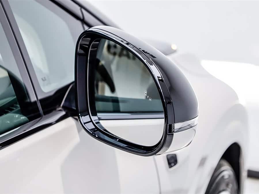 Li i8 2025 изображение автомобиля #15