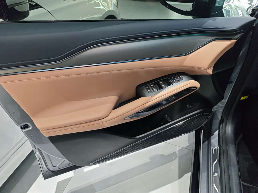 BYD SongL EV 2024 #15 BYD SongL EV 2024 car image #15