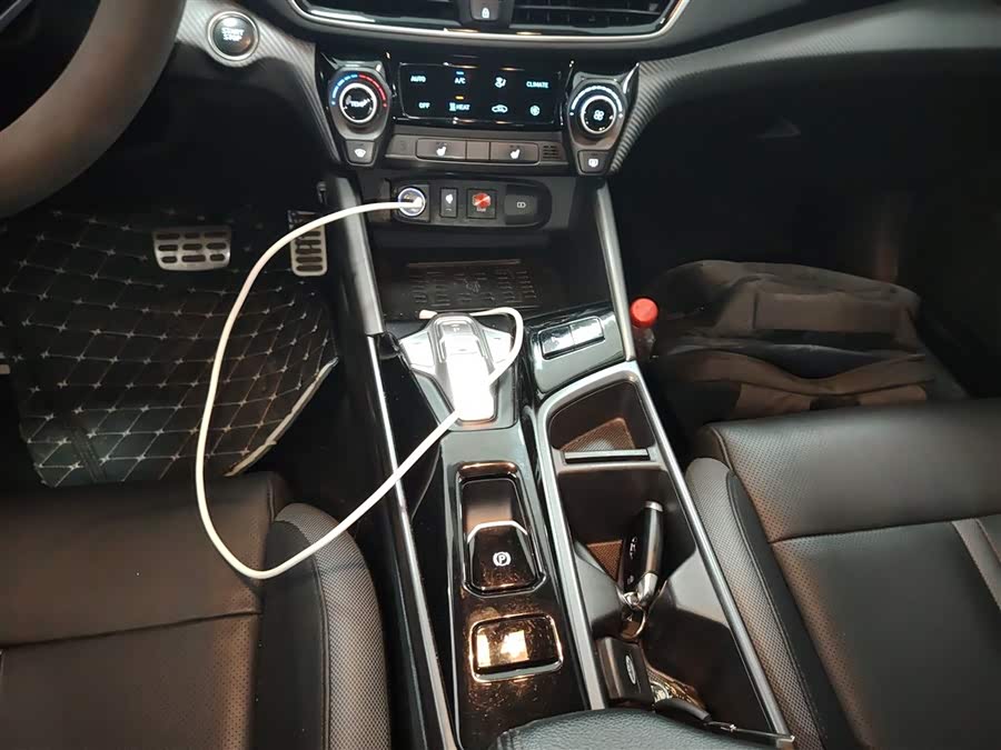 Hyundai Lafesta EV 2020 #15 Hyundai Lafesta EV 2020 car image #15