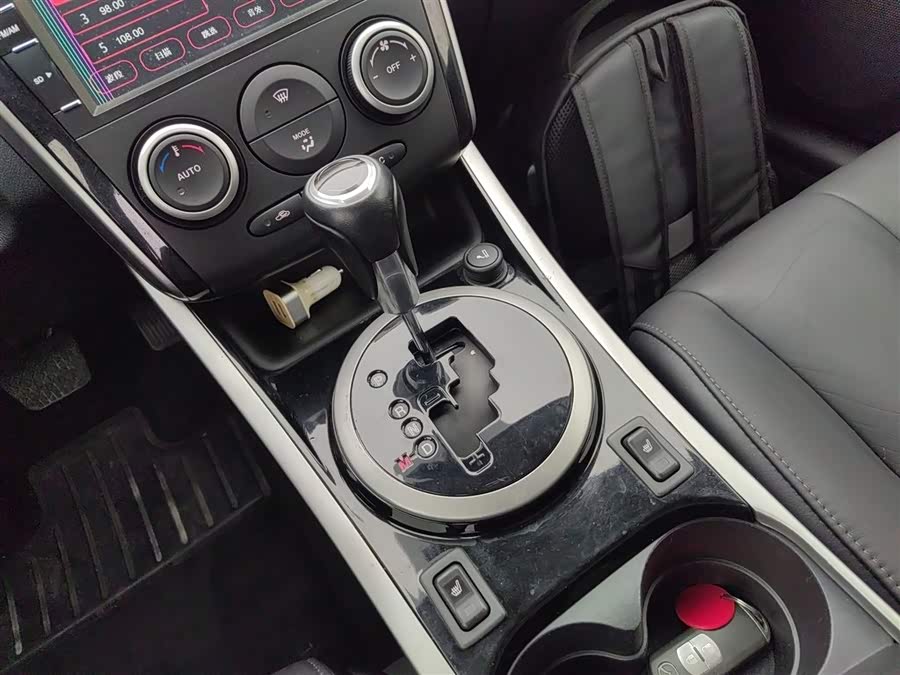 Mazda CX-7 2015 immagine di auto #15