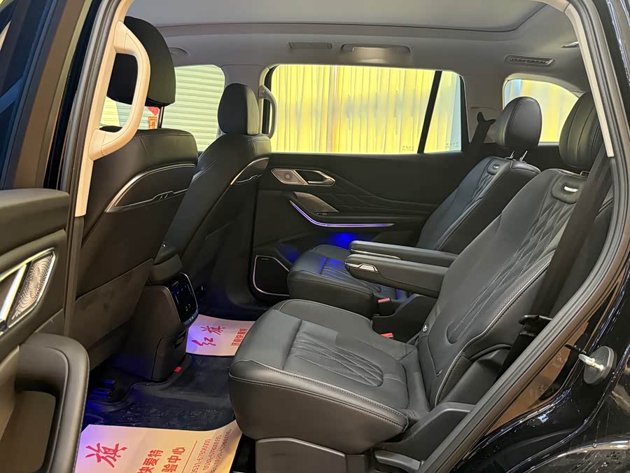 HongQi HS7 PHEV 2024 car image #15