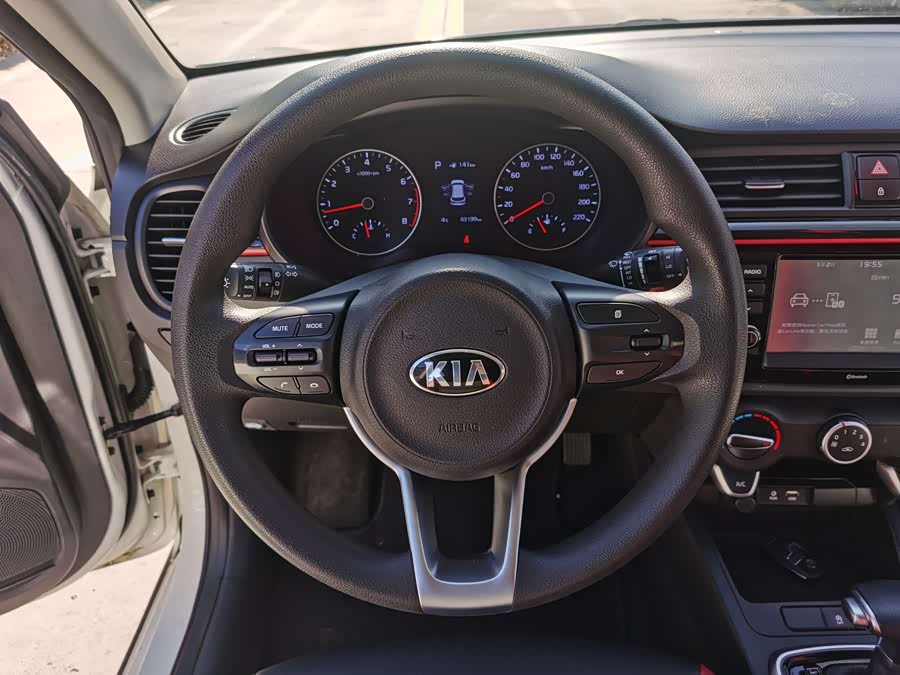 Kia Rio Cross 2018 صورة سيارة #15