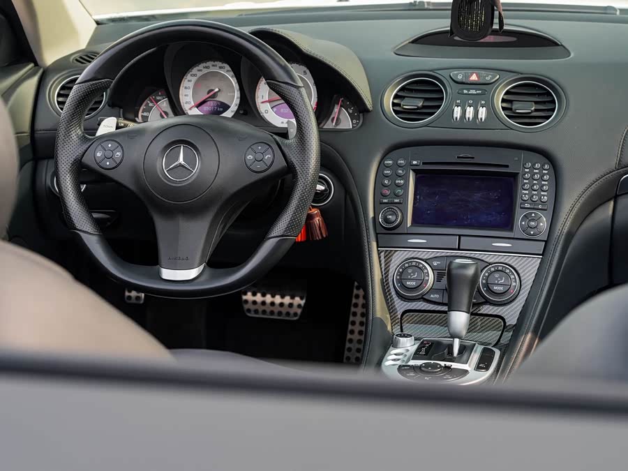 Mercedes-Benz SL AMG 2009 car image #15