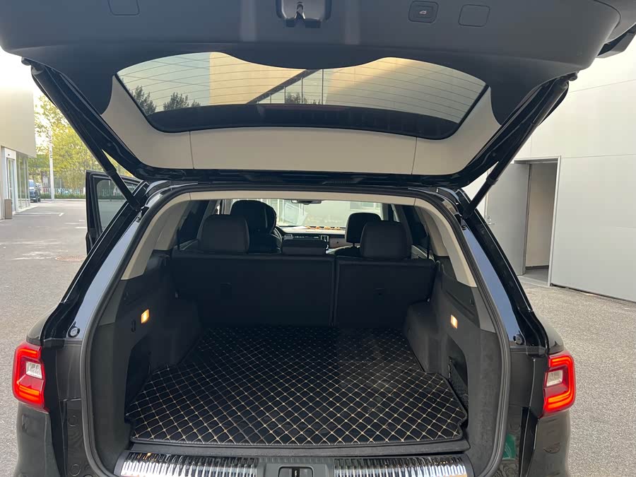 HongQi HS7 2021 #15 HongQi HS7 2021 car image #15