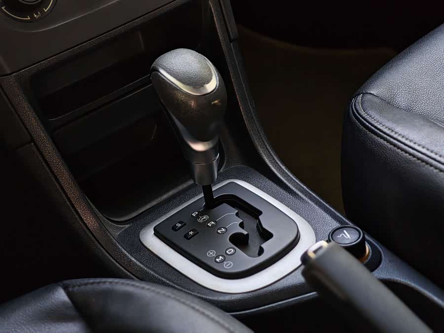 标致 标致308 2015 汽车图片 #15