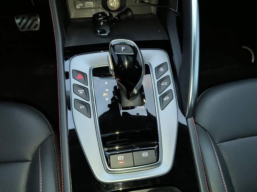 MG Pilot New Energy 2022 #15 MG Pilot New Energy 2022 car image #15