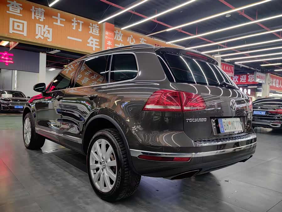 Volkswagen Touareg 2017 car image #15