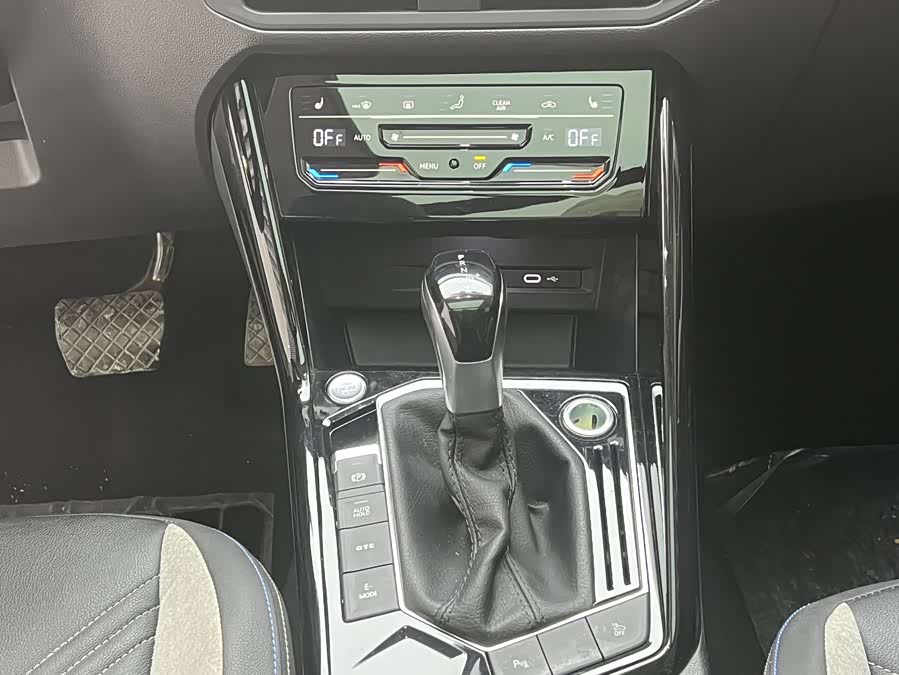 Volkswagen Tayron GTE 2022 #15 Volkswagen Tayron GTE 2022 immagine di auto #15